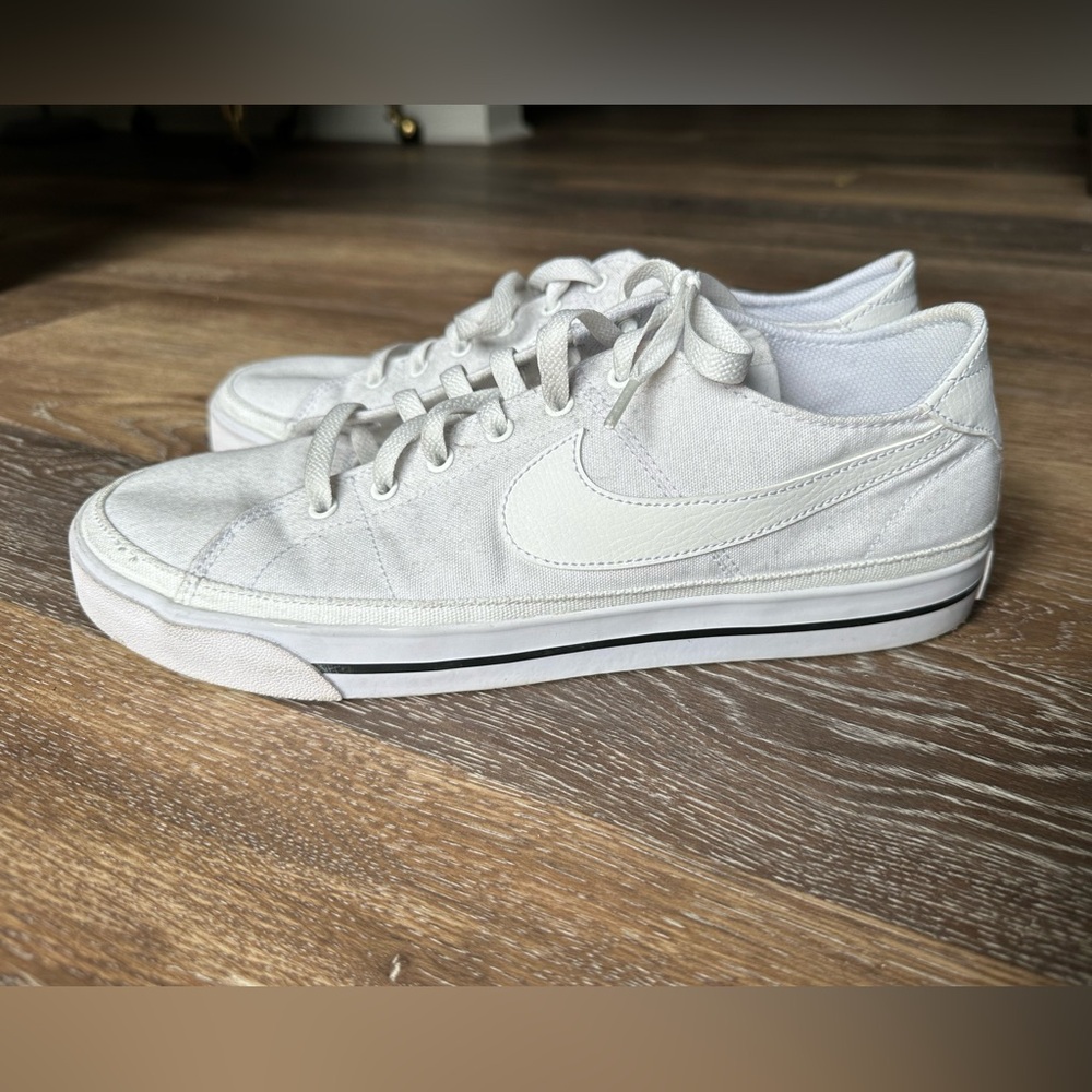 Nike White Low-Top Sneakers Nike court legacy men’s size 11